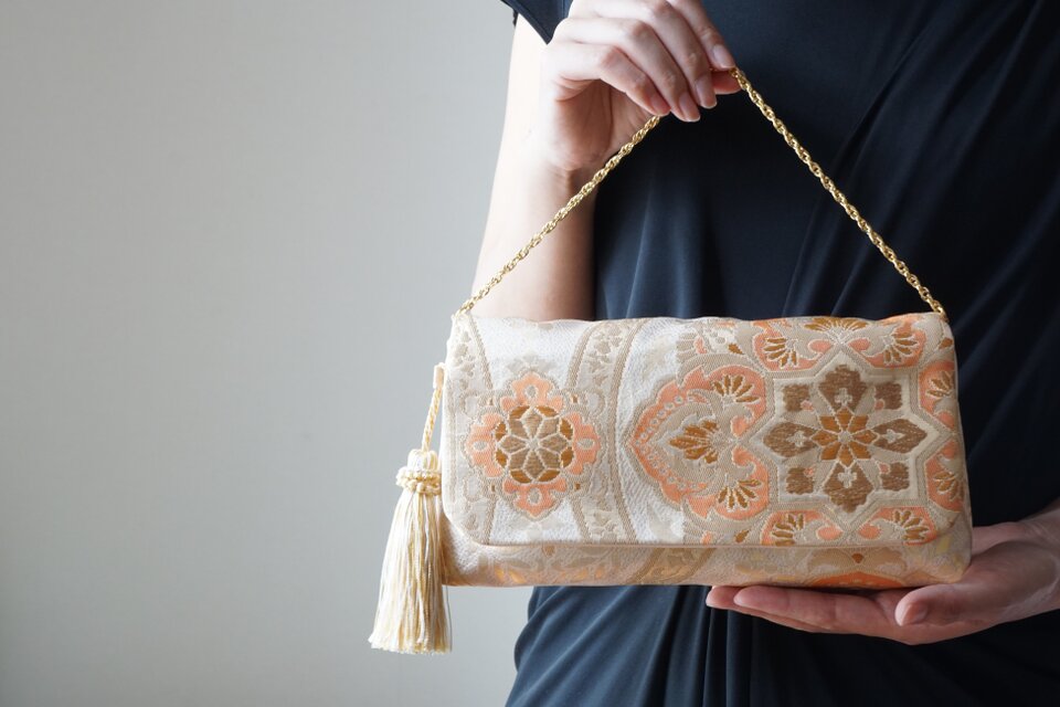 結婚式、パーティーに。2way 帯クラッチバッグ＆ ハンドバック 絹帯