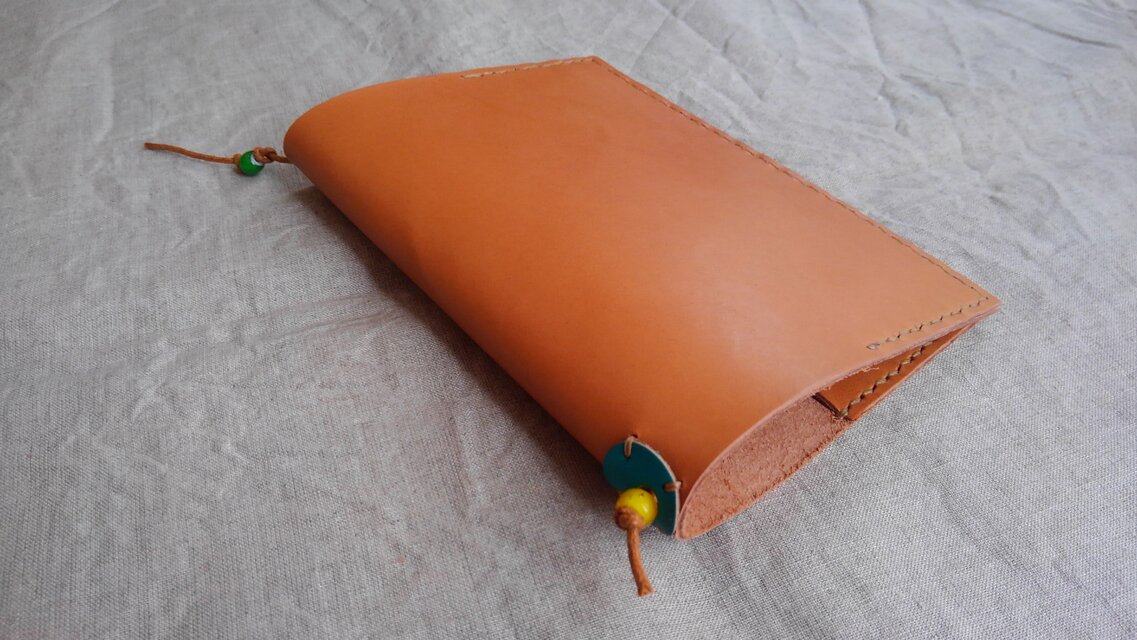 オイルヌメ　ブックカバー