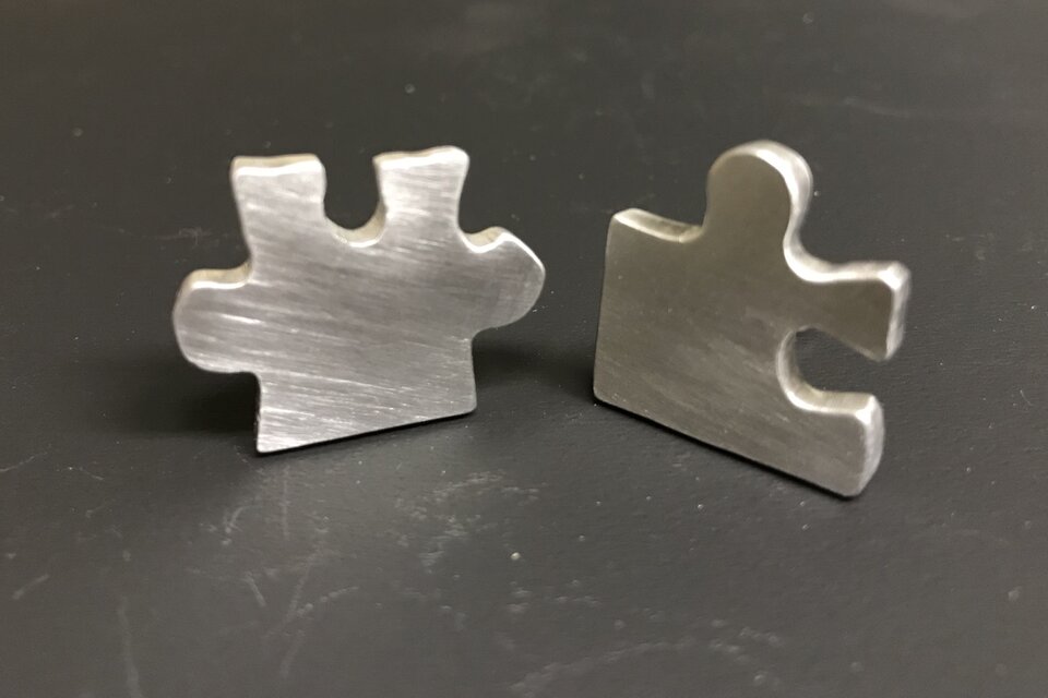 アルミイヤリング パズル