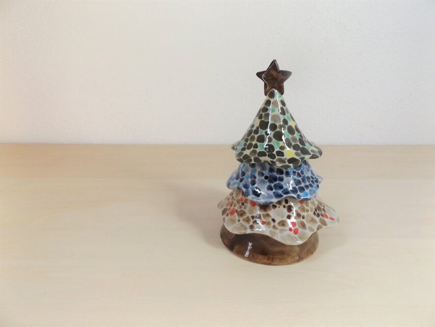 モザイク模様のツリーボックス