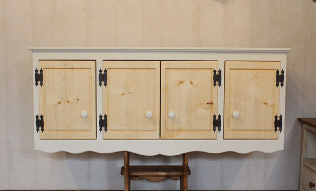 ハンドメイド　シャビーな壁掛け収納ラック　アンティークホワイト シャビーな壁掛け収納ラック アンティークホワイト | iichi 日々の