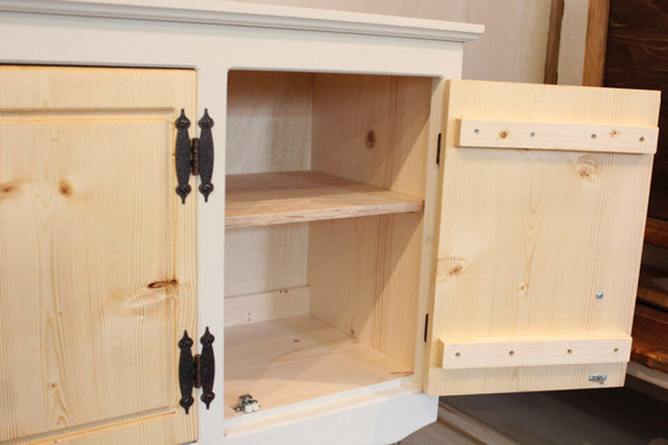 ハンドメイド　シャビーな壁掛け収納ラック　アンティークホワイト シャビーな壁掛け収納ラック アンティークホワイト | iichi 日々の