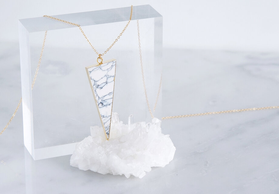 【14KGF】Long Necklace,Gemstone Triangle Howlite