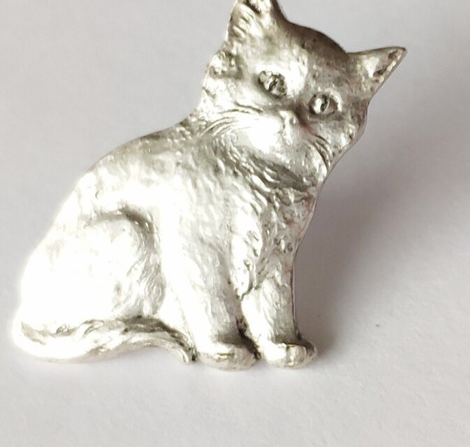 ビンテージ フランス ネコ（猫）の ピンブローチ】 真鍮 | iichi 日々