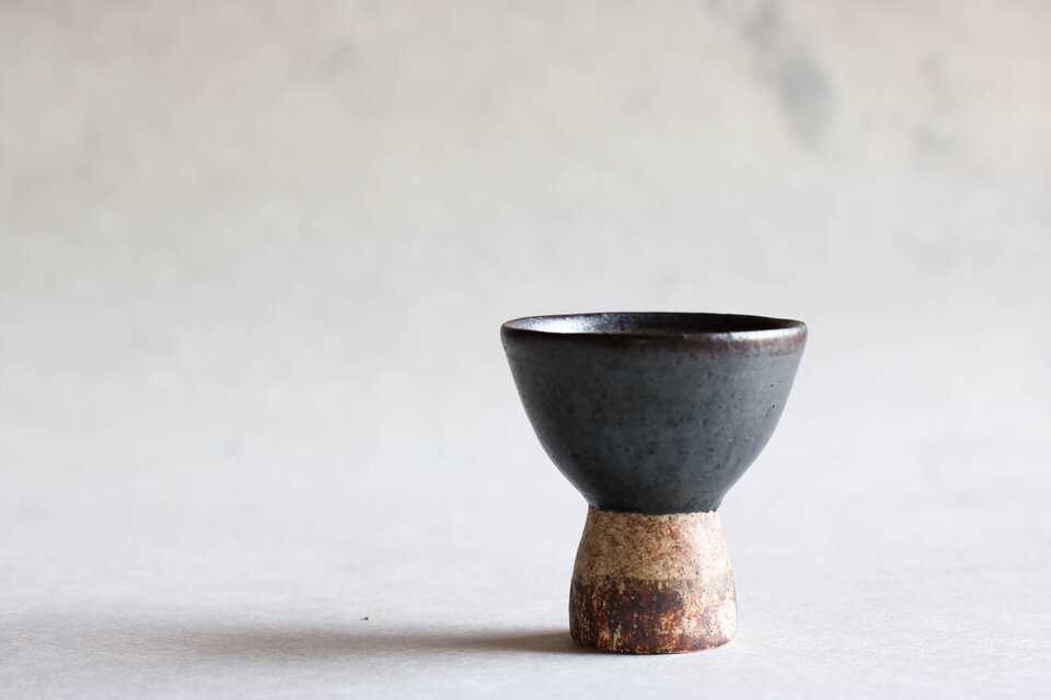 馬上盃（黒釉）