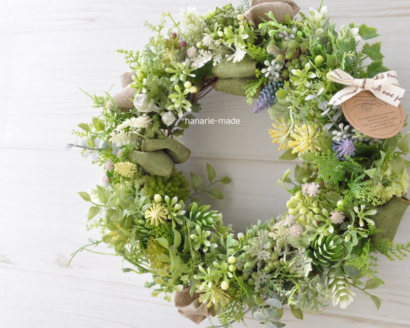 浅黄みどり　グリーンとリボンのリース