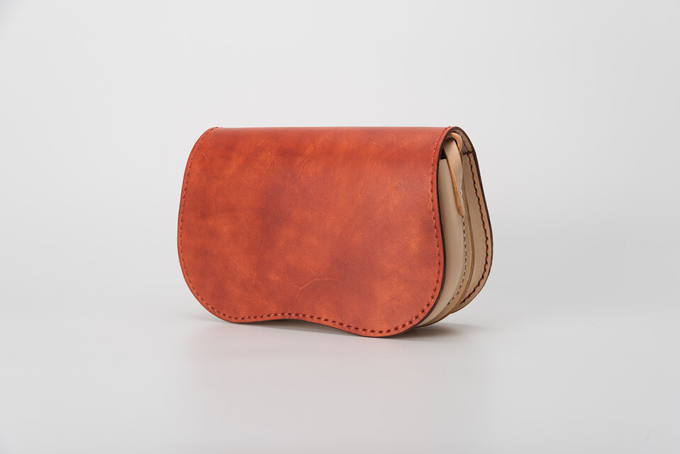 新商品！可愛いお尻形 本革 ショルダーバッグ クラシックサドルバッグ