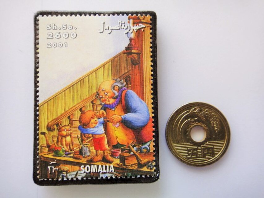 4719 外国切手 ソマリア 2001年 クリスマス ピノキオ 童話 シート ソマリア ピノキオ切手ブローチ4624 | iichi 日々の暮らしを心地よく