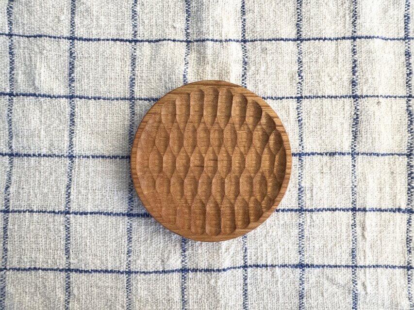 胡桃の木の菓子皿