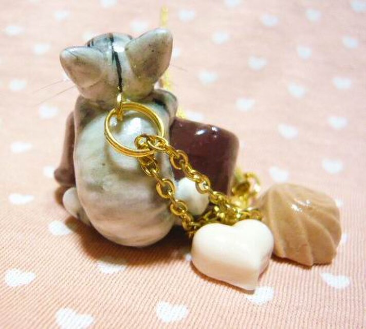 ねこロリポップ♡ にゃんこのしっぽ○チョコレートのストラップ〇さばとら白猫 | iichi