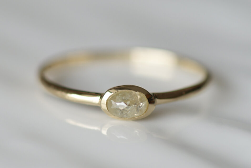 K10製　ダイヤモンドのリング