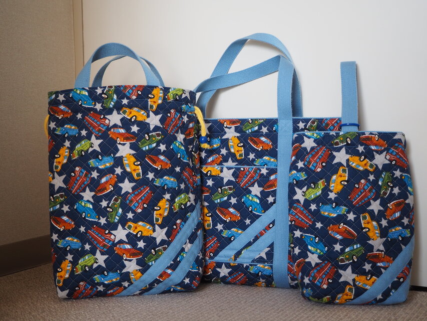 レッスンバッグ3点セット＋おまけ付(コミックカー柄)