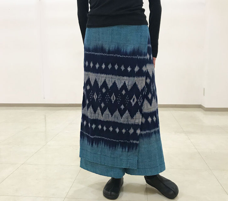 再販！草木染、藍、絣、上質手織り綿のおとなラップパンツ、色柄違い、フリーサイズ