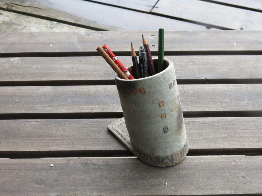 窓のあるペン立て（ブルー・グリーン）002