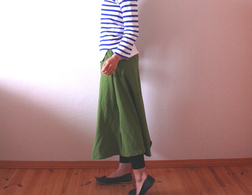 コットンリネン　Aラインラインのフレアースカート