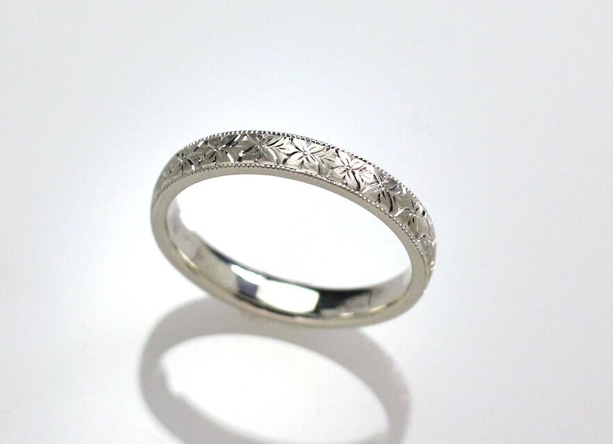 Pt900 手彫りリング(勿忘草)  3mm幅