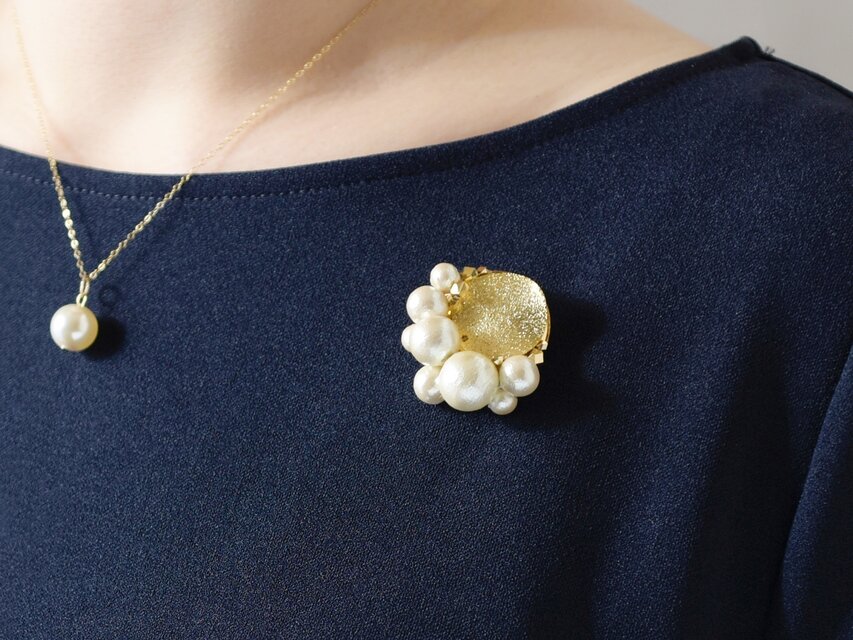 【ブローチ】お月様 コットンパール