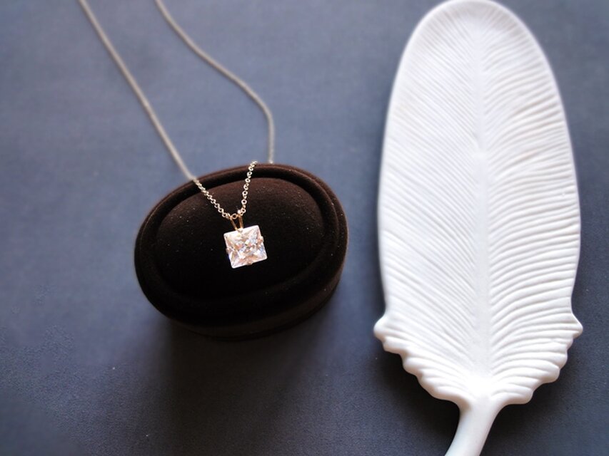 【LAST1】14KGF ネックレス ■ 立て爪 スクエア 7ｍｍ ■ キュービックジルコニア