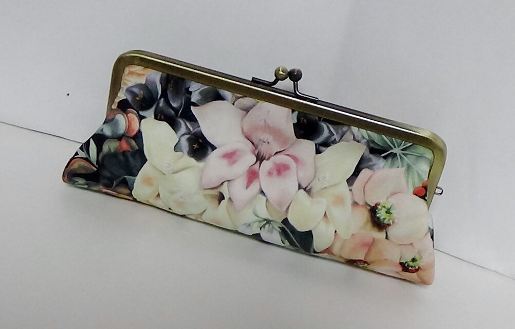 セール品　リバティ　 ペインテッド・ジャーニー（ブラック）がま口ペンケース