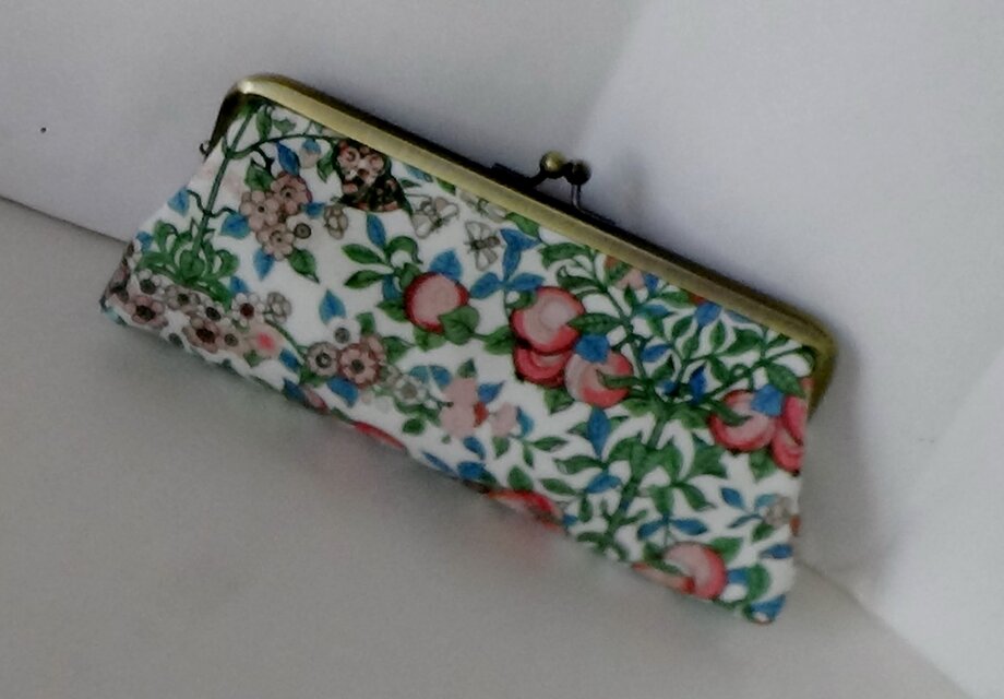 リバティ オーチャード　がま口ペンケース