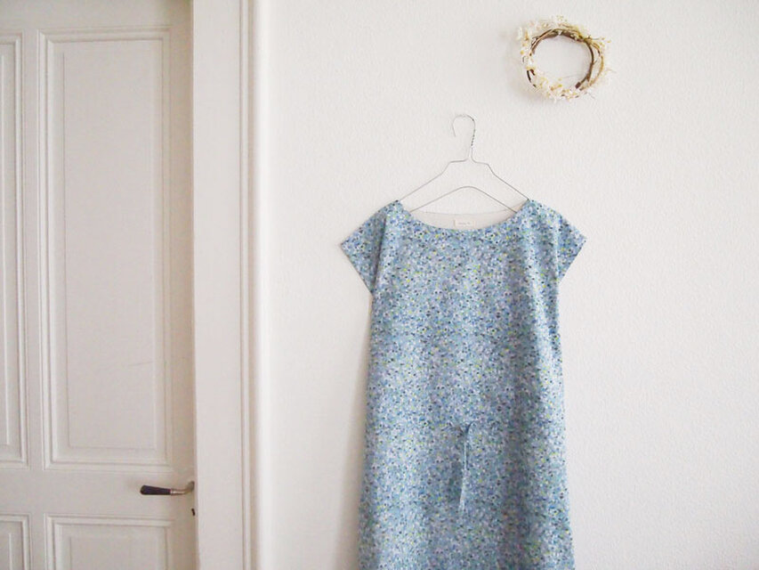 Liberty: pointillism ドローストリングワンピース