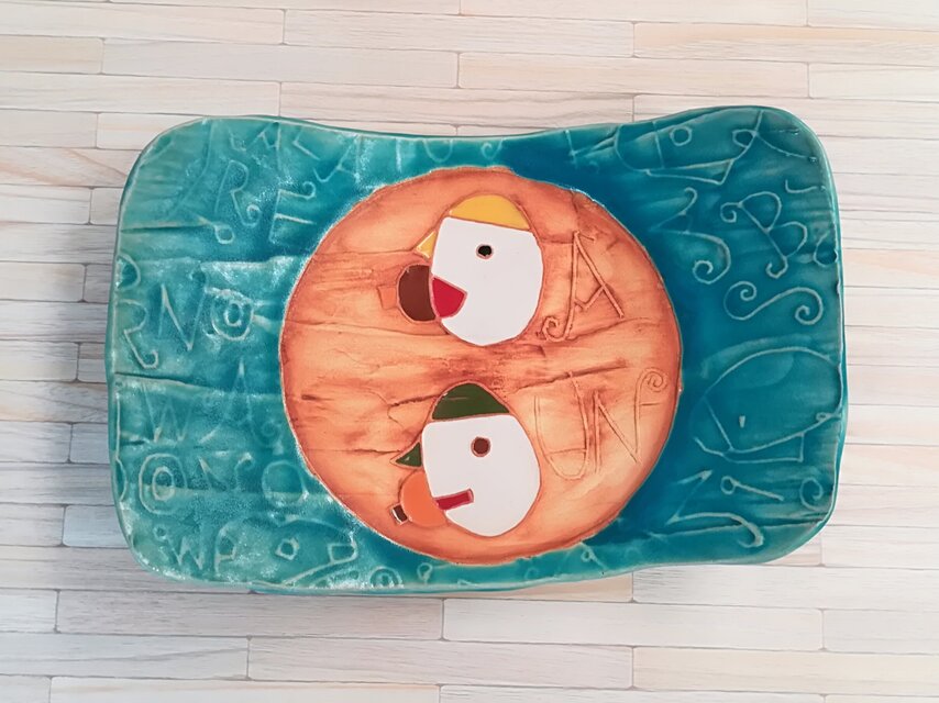 明るく、楽しく、美味しく！中皿（トルコマット釉）