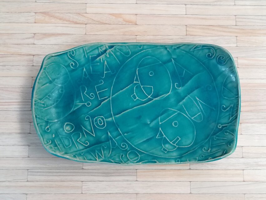 明るく、楽しく、美味しく！中皿（トルコマット釉）