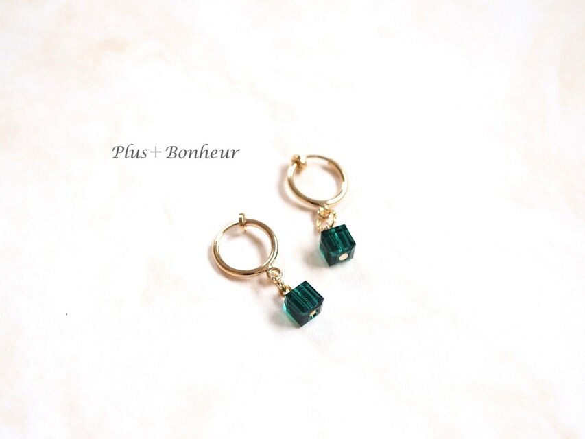 SOLD OUT◆エメラルド＃5601キューブのイヤリング◆