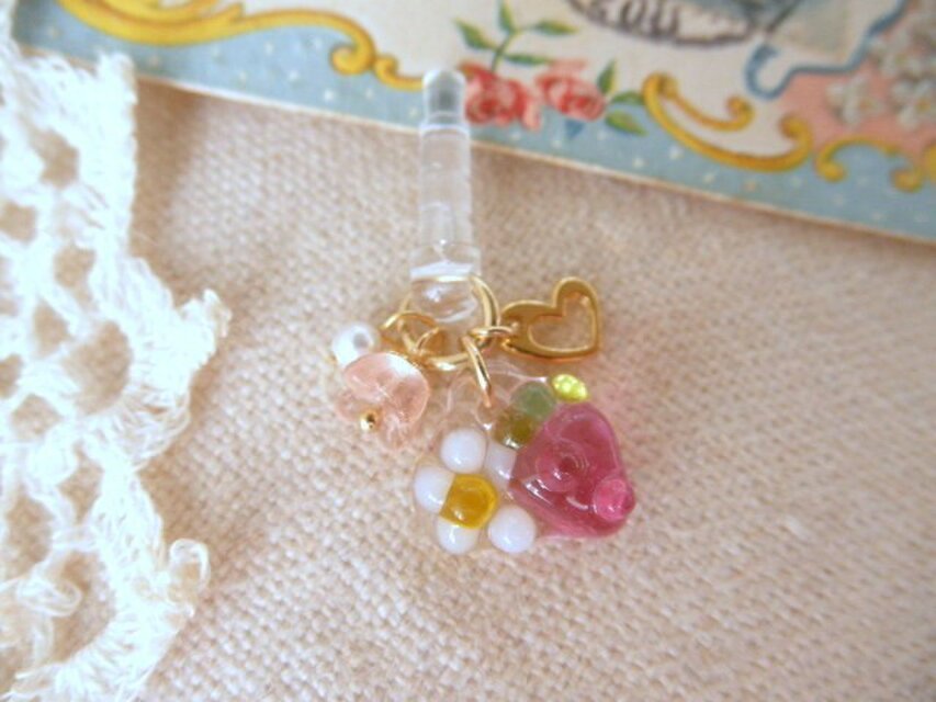 いちごちゃんのイヤホンジャック＊pink