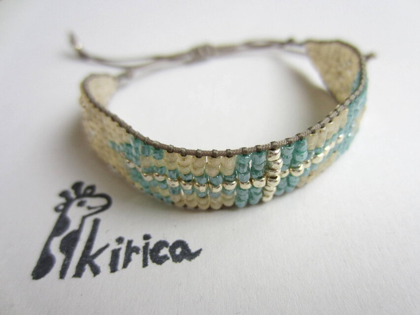 カットビーズの錨モチーフスライドブレスレット