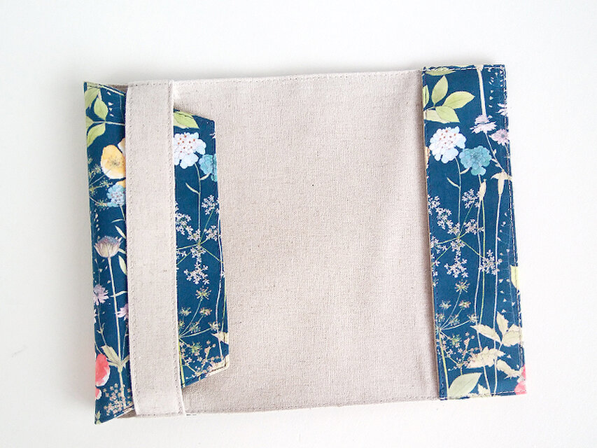 リバティ 新書 ブックカバー イルマ ネイビー | iichi 日々の暮らしを