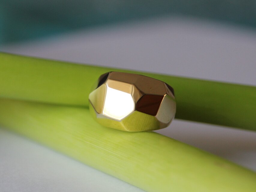 光る石を探して  真鍮リング