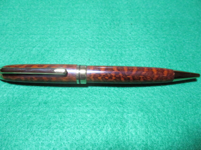 スネークウッド　ガラスコート仕上げ　回転式ヨーロピアンボールペン　希少材