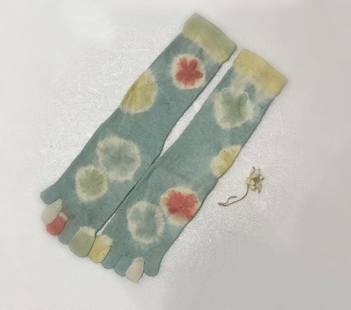 満月 草木染め EMヘンプ5本指靴下〜水玉 虹空〜 23-27cm ユニセックス 大麻 冷え取り 草木染め