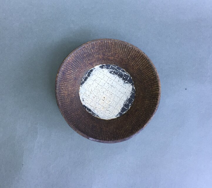 化粧掻き落とし文様　ボール79