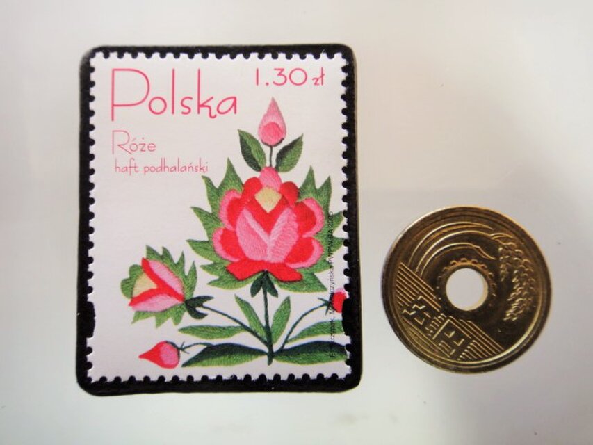 ポーランド 薔薇刺繍切手ブローチ 5179 | iichi 日々の暮らしを