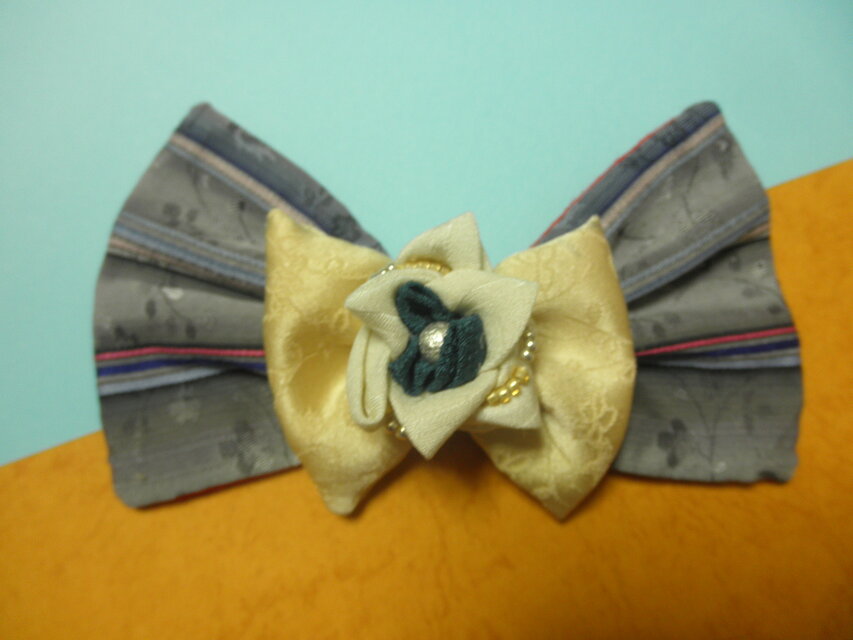 和薔薇とイタリア製ストライプ生地のバレッタ