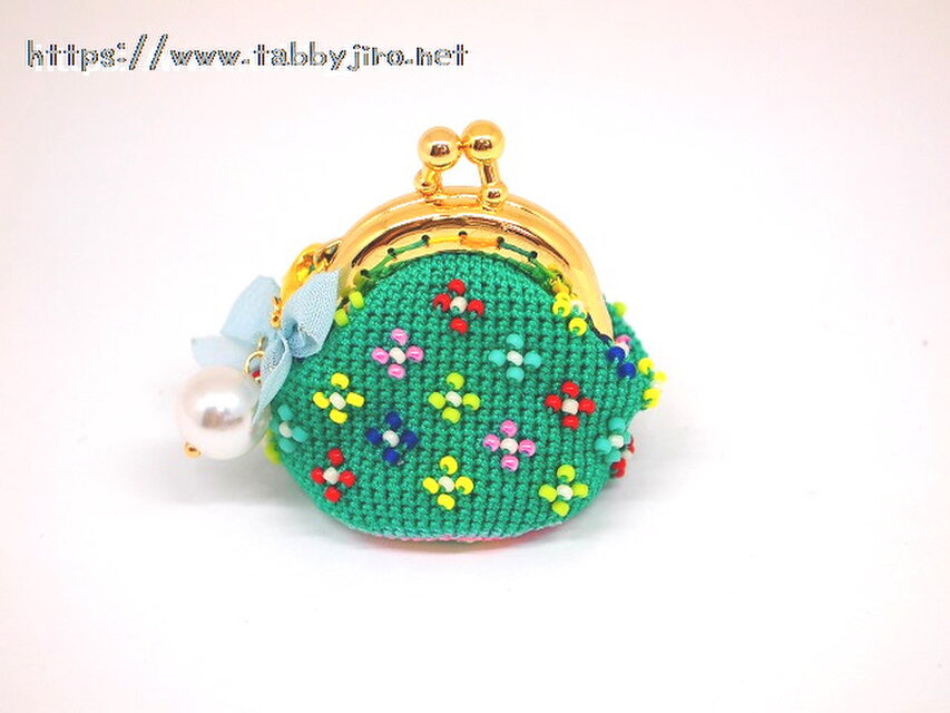 ビーズ編みのがま口-香り小花№2