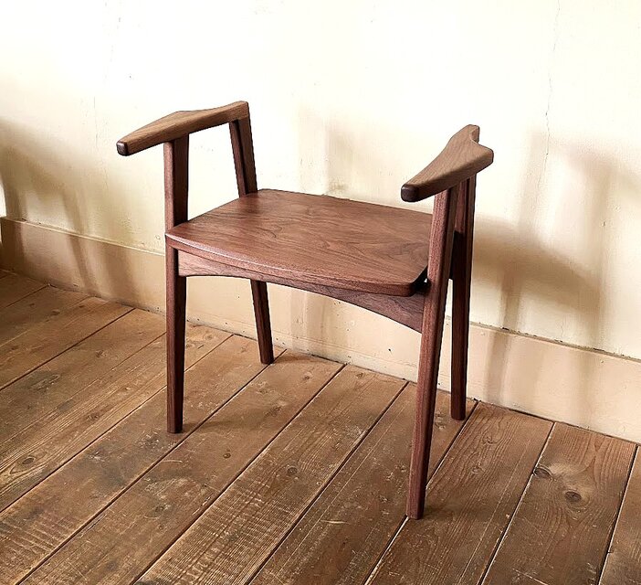 玄関スツール「リリー」＜ウォールナット板座＞ | iichi 日々の暮らし