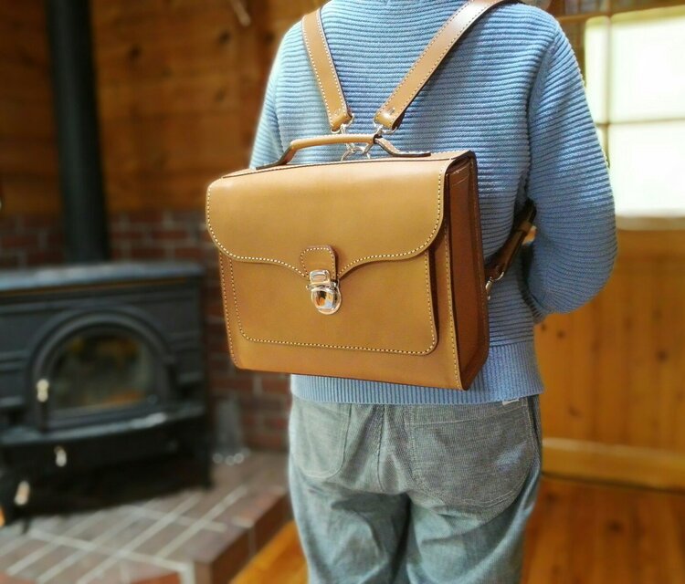 レザーリュック　大人のランドセル