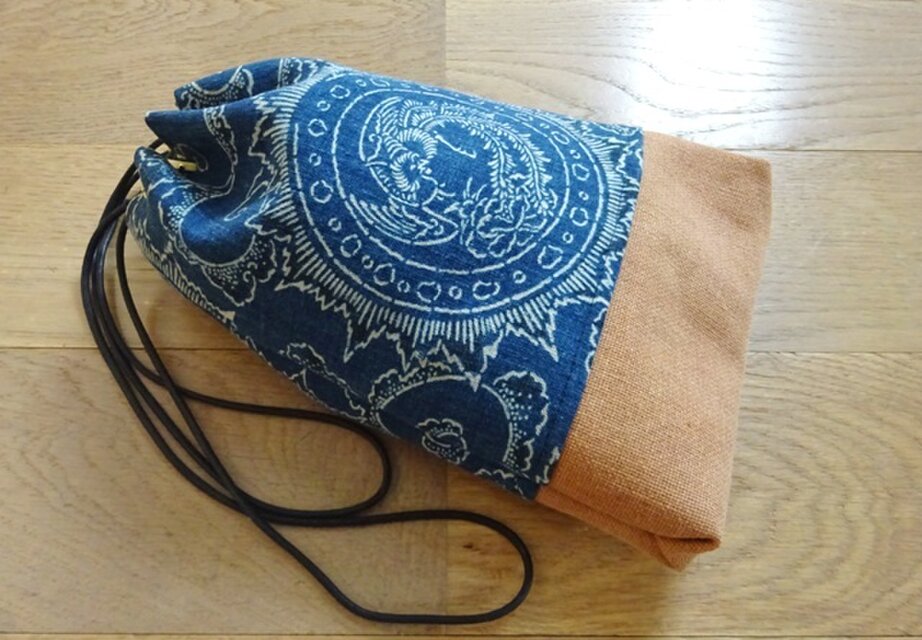 型染木綿を遊ぶ巾着（壱）