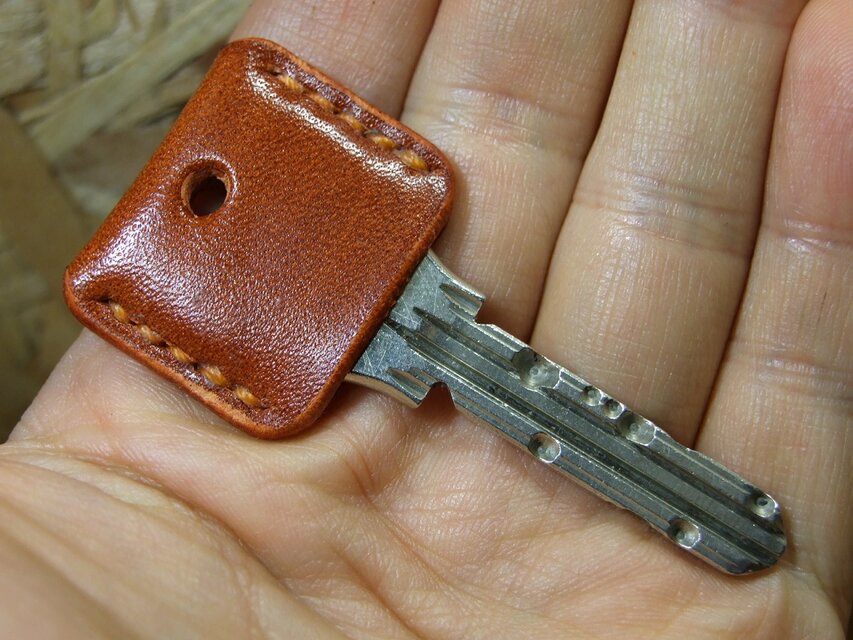 ルガト橙のキーカバー　オレンジステッチ