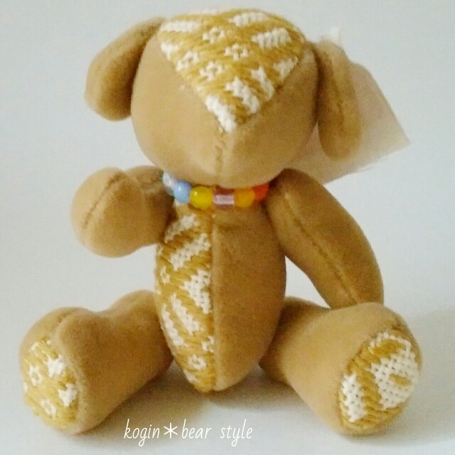 こぎん刺しのテディドッグ「総刺しこぎん犬」（ライトブラウン）