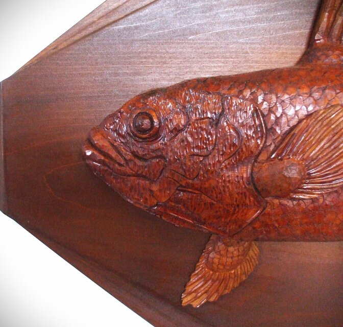 ☆シーラカンスの幼魚☆木彫りレリーフ☆ | iichi 日々の暮らしを