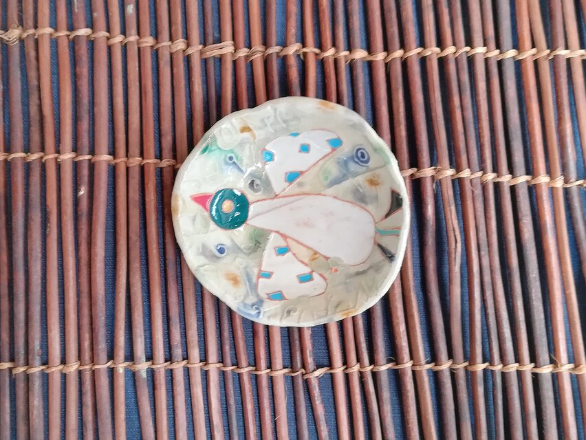 明るく、楽しく、美味しく！小皿３（千鳥）