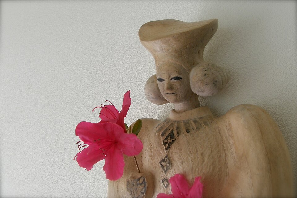 Prayer Statue・花を飾ろう