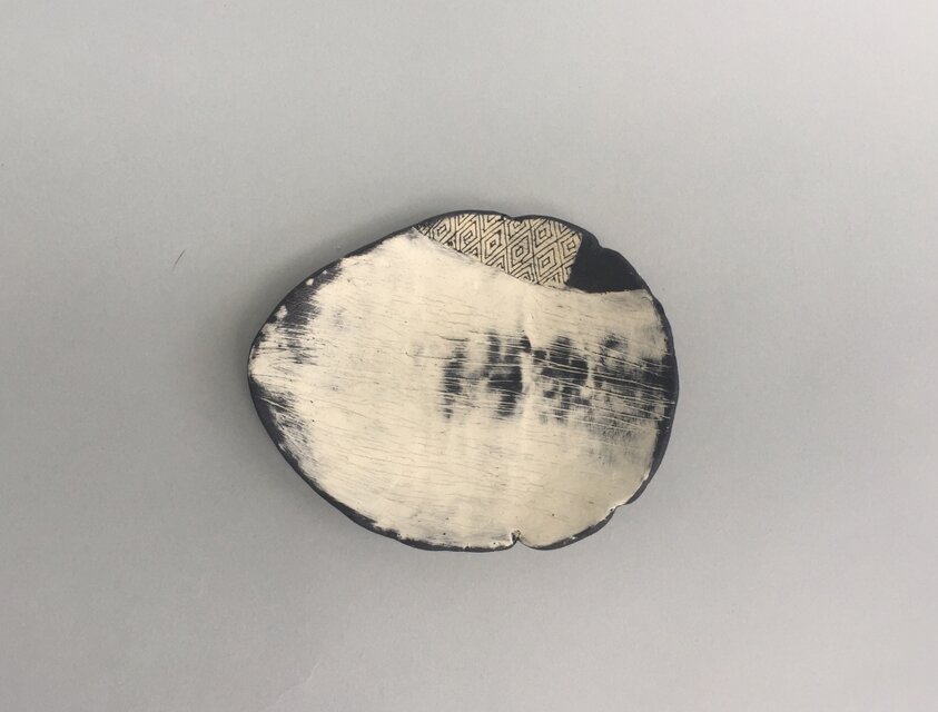 化粧掻き落とし文様　小皿140