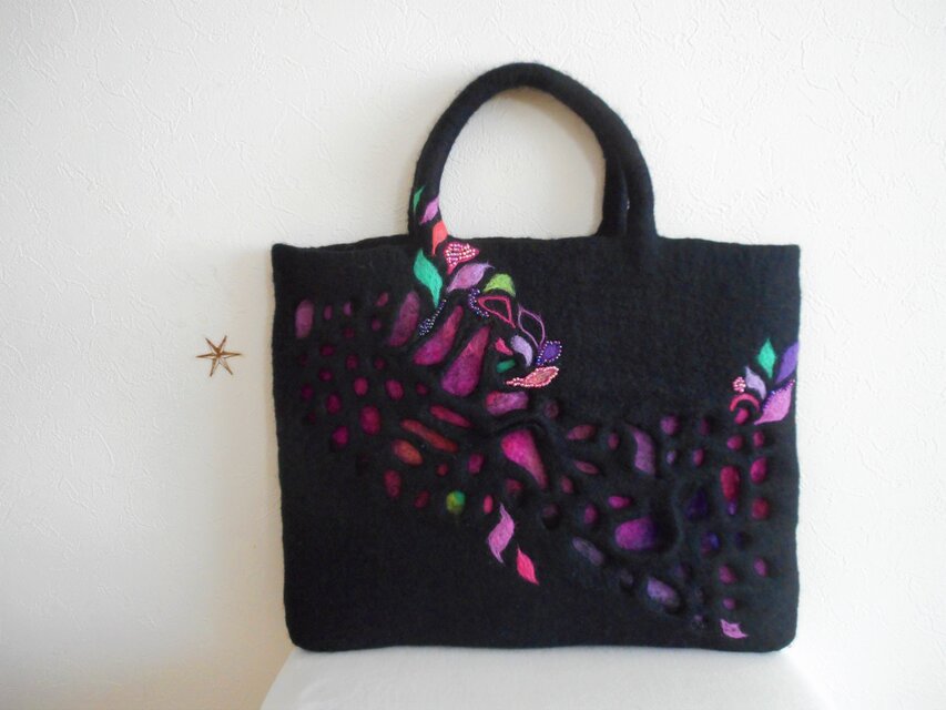 jun様オーダー 黒の透かし＆ビーズバッグ