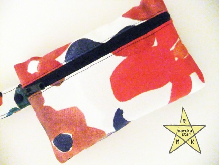 №11.おむつポーチ 小 ☆”花柄