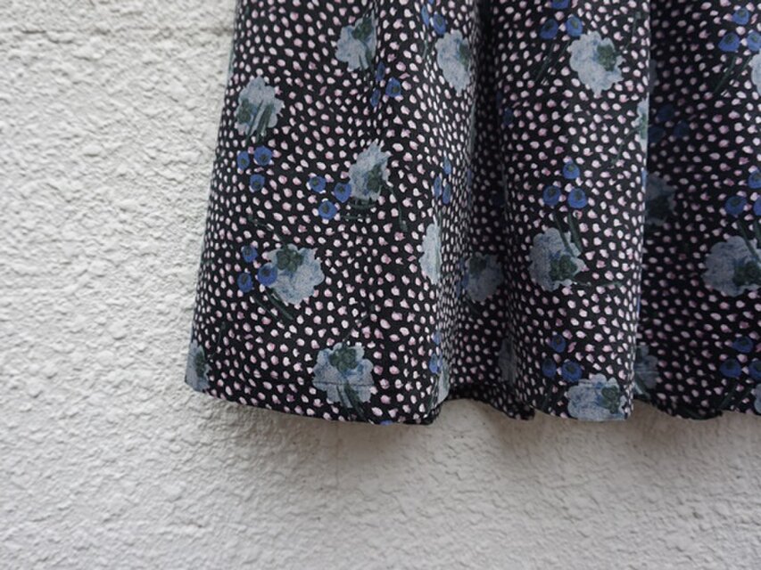 リバティ・コーデュロイ＊タックフレアスカート | iichi 日々の暮らし